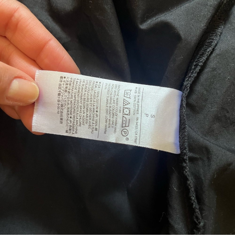 Banana Republic black wrap crop top with collar - Picture 8 of 9